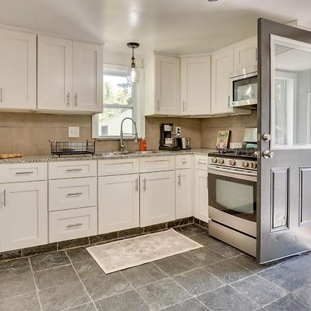 Modern Northfield Cottage With Yard! Exterior foto